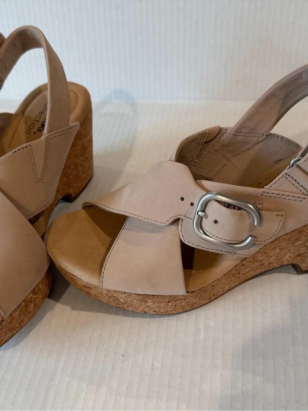 Clarks Cross-Strap Leather Giselle Dove  Slingback Sandals Sz 8 New - Picture 2 of 6